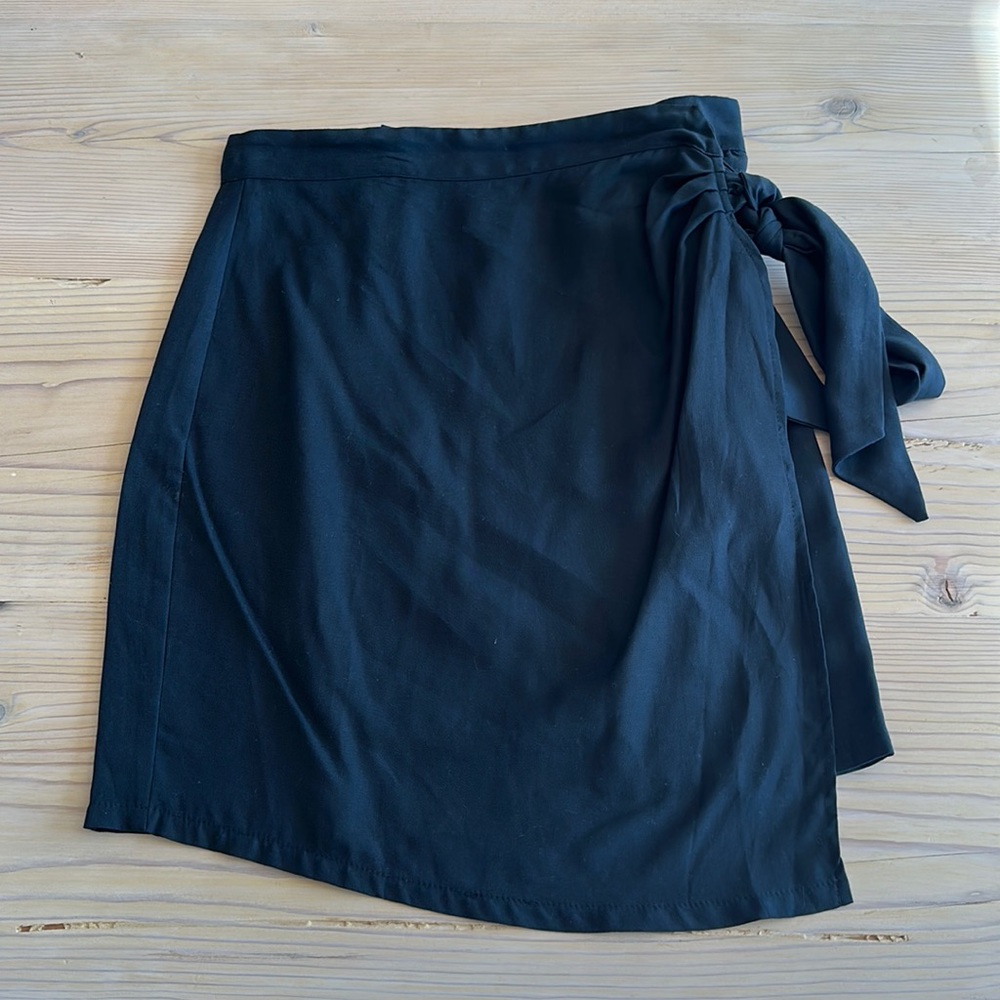 Stillwater The Tie Side Mini Skirt (Size Medium)